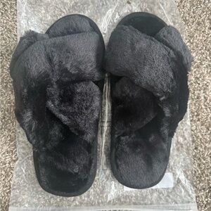 Women's Black Faux Fur Slippers